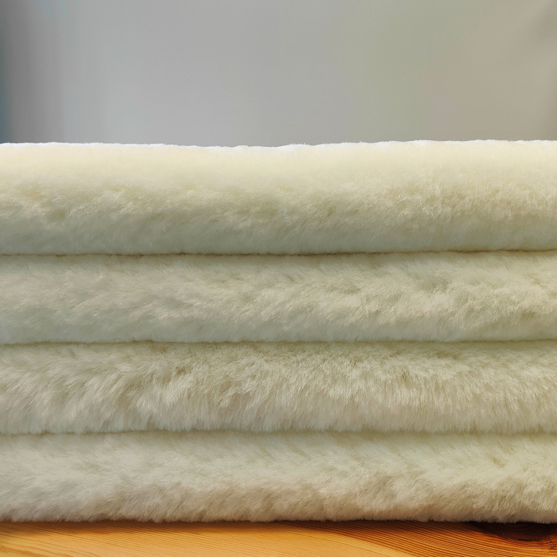 Peau de mouton couleur miel