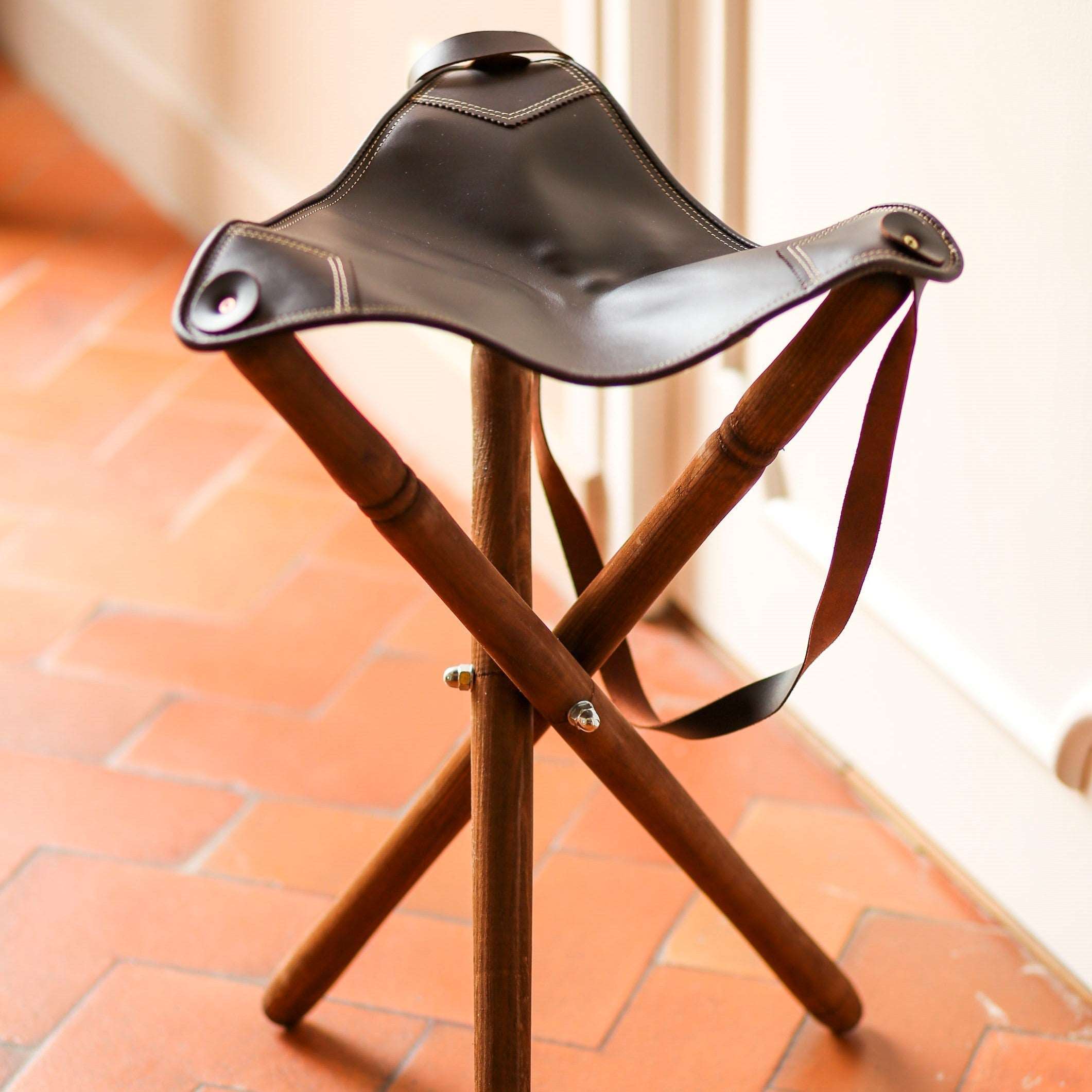 Tabouret 3 pieds - Dgrandiose