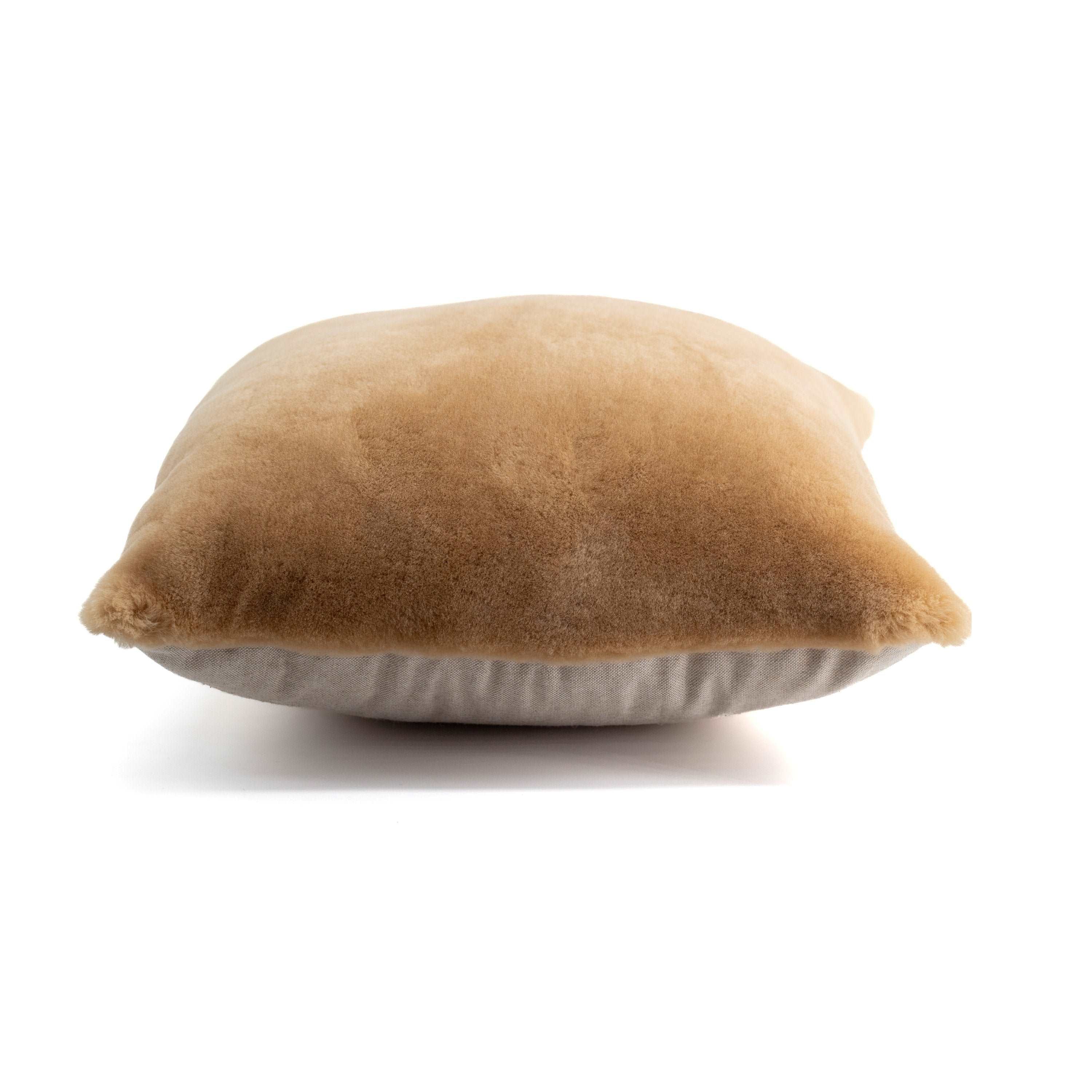 Coussin en peau de mouton ( 40 cm ) - Dgrandiose
