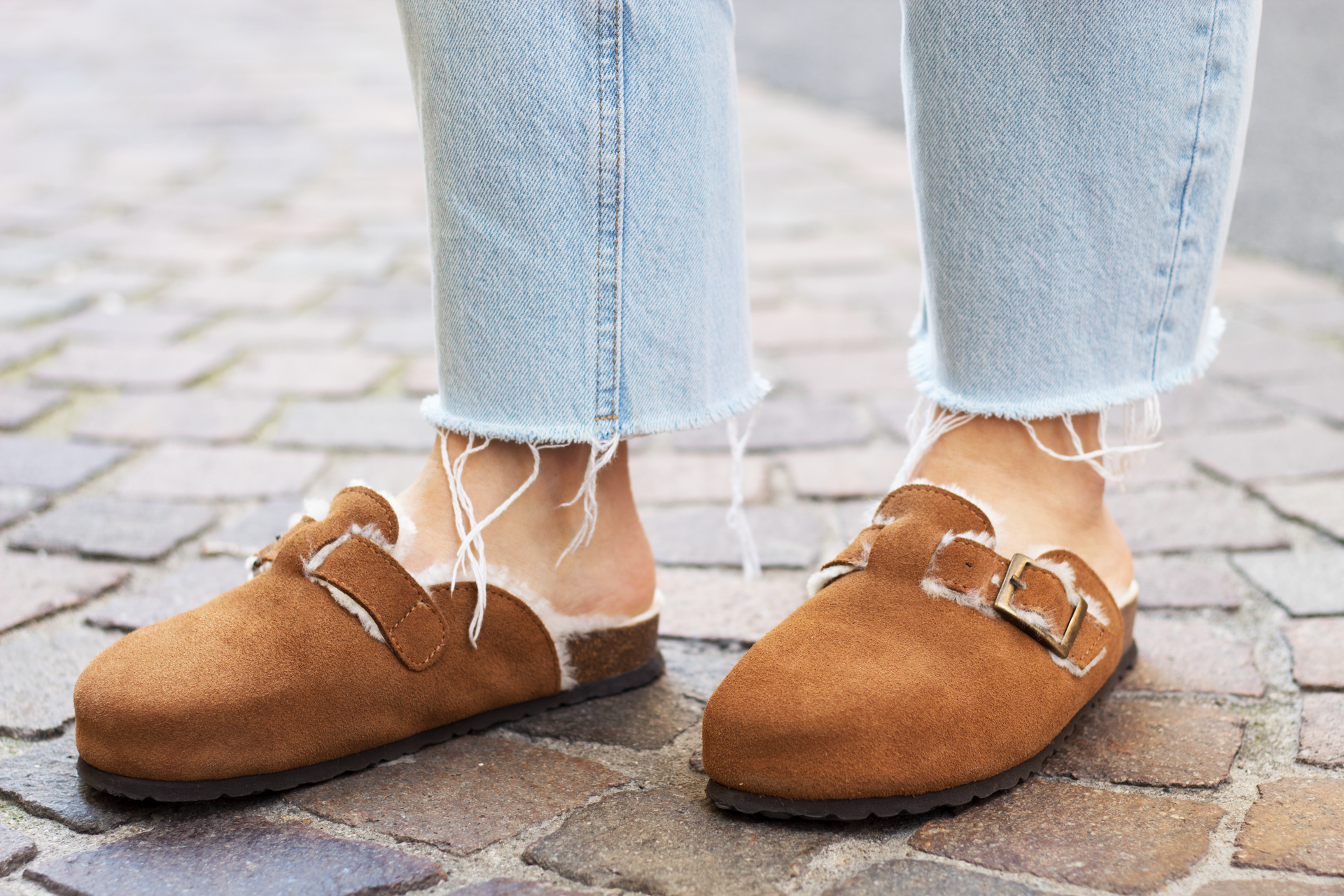 Mules femmes Camel en peau de mouton - Dgrandiose