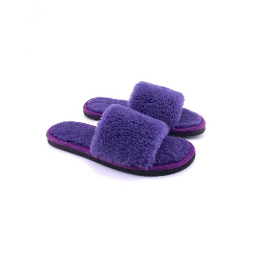 Sandales violettes en peau de mouton - Dgrandiose